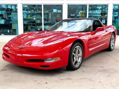 1998 Chevrolet Corvette Base 2dr Hatchback