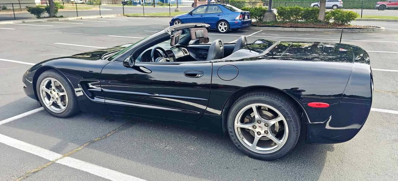 2000 Chevrolet Corvette - Convertible 2D