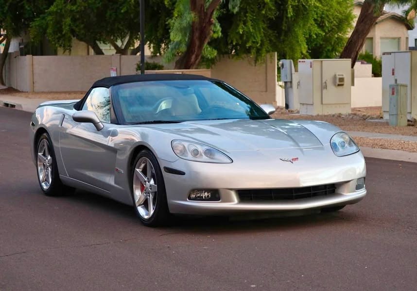2005 Chevrolet Corvette - Stingray Z51 Convertible 2D