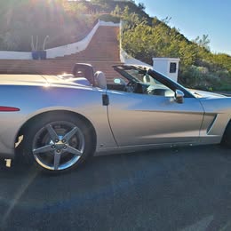 2005 Chevrolet Corvette Convertible 2D