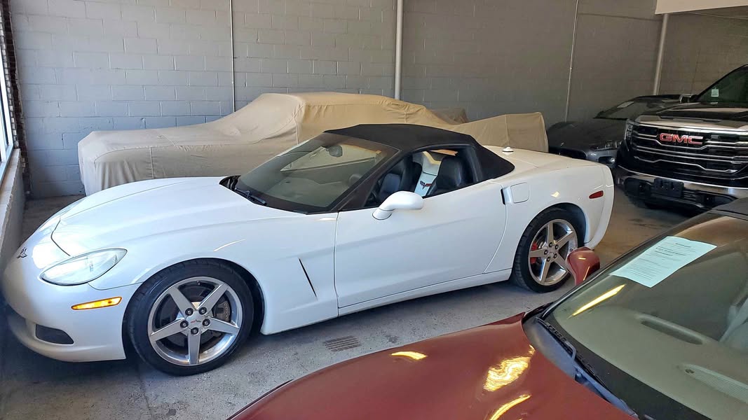 2005 Chevrolet Corvette - Convertible 2D