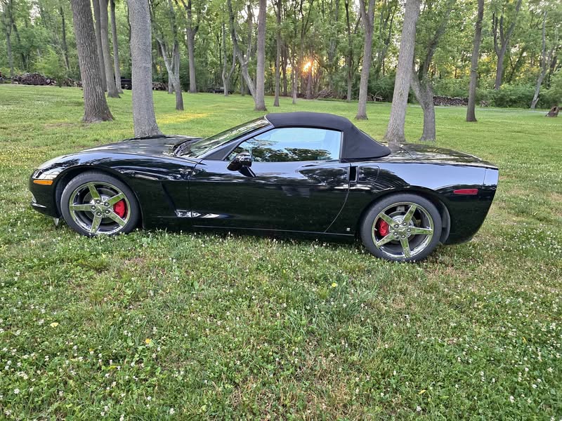 2006 Chevrolet Corvette - Convertible 2D