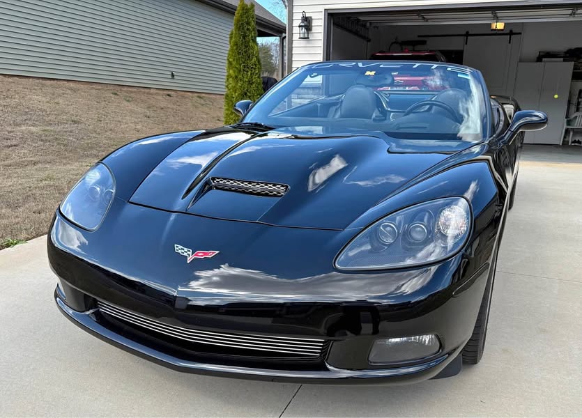 2005 Chevrolet Corvette - Convertible 2D