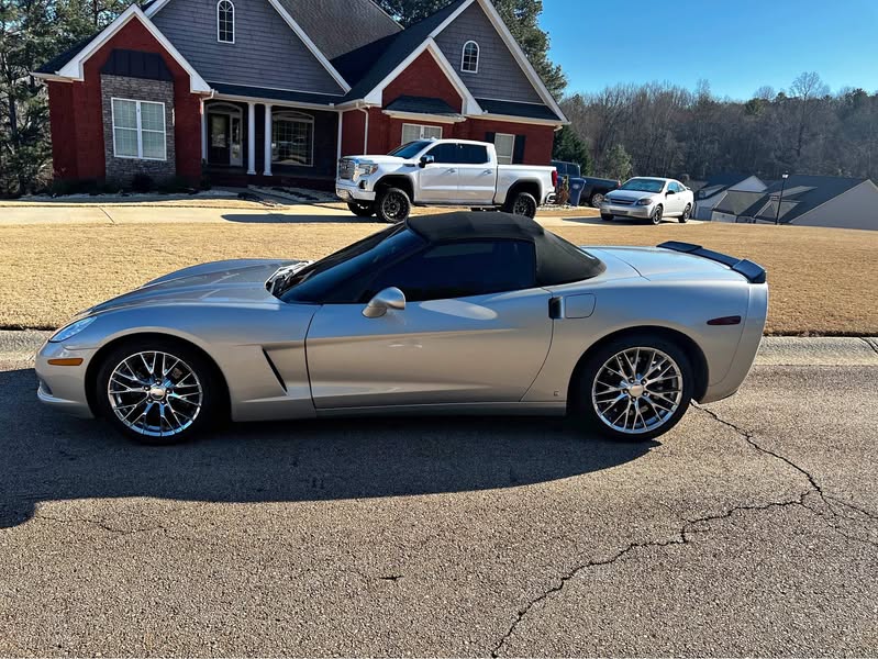 2006 Chevrolet Corvette - Convertible 2D