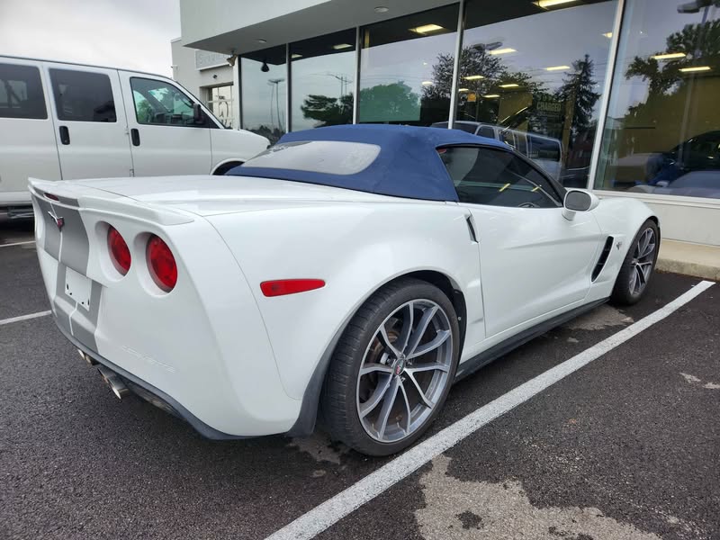 2013 Chevrolet Corvette - 427 Convertible 2D