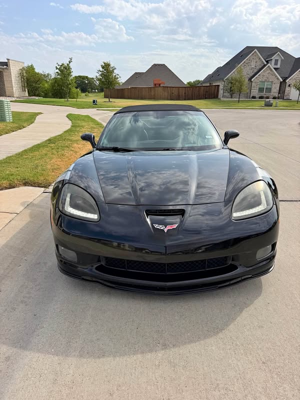 2011 Chevrolet Corvette LOW MILES   Grand Sport 3LT Convertible \u2013 5 - Grand Sport 3LT  * 6.2L LS3 V8