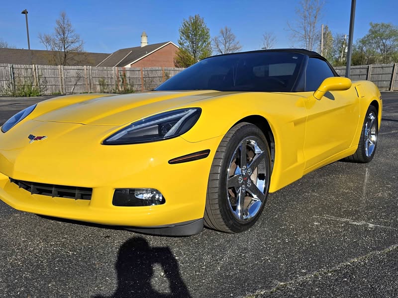 2005 Chevrolet Corvette - Stingray Z51 Convertible 2D
