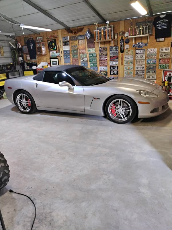 2006 Chevrolet Corvette - Convertible 2D