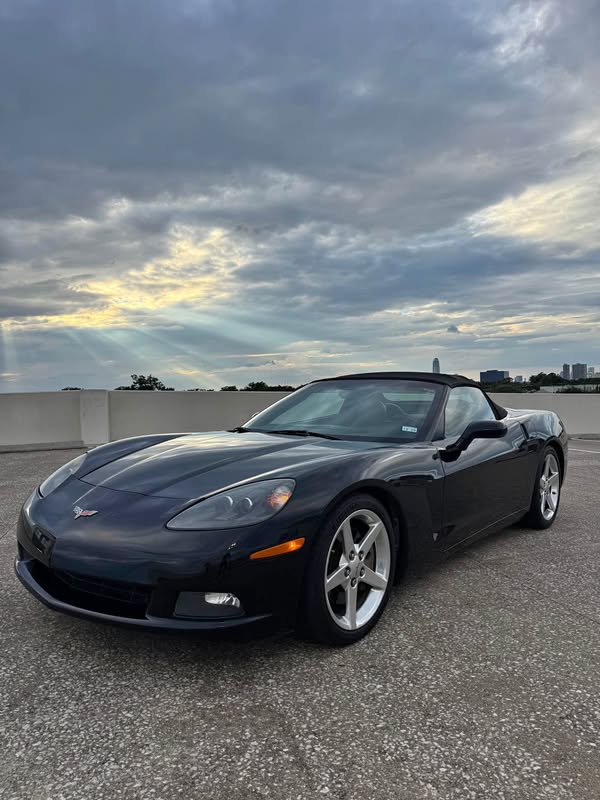 2005 Chevrolet Corvette - Convertible 2D