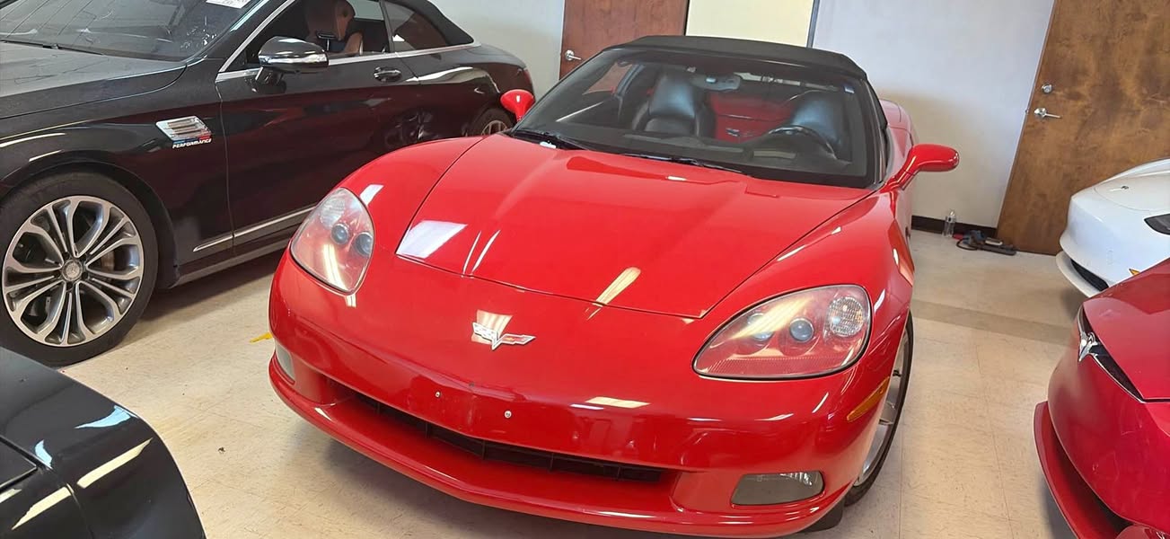 2005 Chevrolet Corvette - Convertible 2D