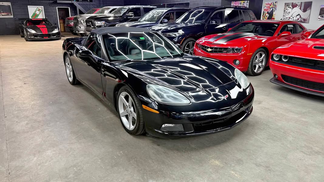 2005 Chevrolet Corvette - Convertible 2D