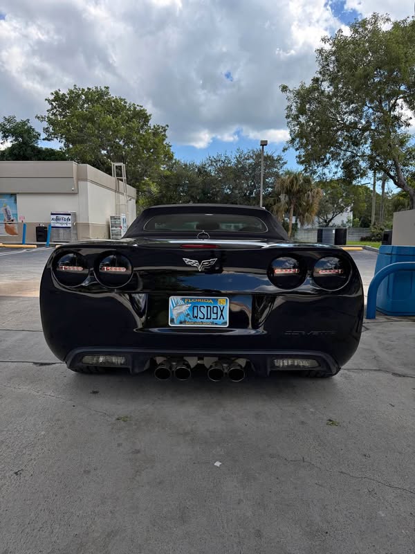 2005 Chevrolet Corvette - Convertible 2D
