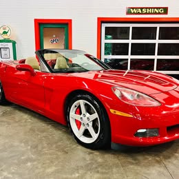 2005 Chevrolet Corvette Convertible 2D