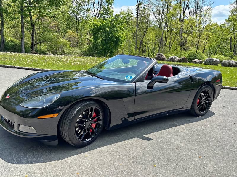 2005 Chevrolet Corvette - Convertible 2D