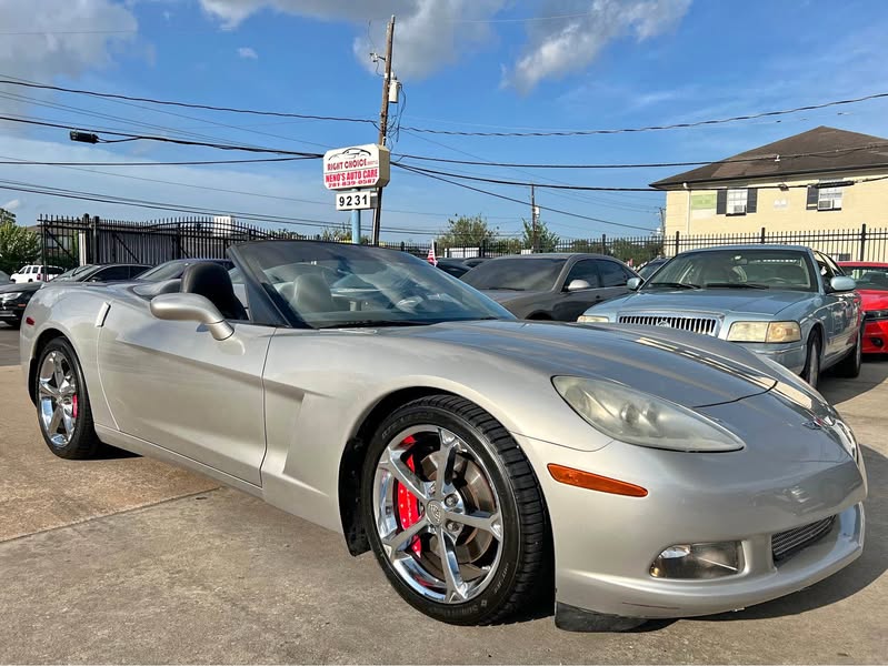 2005 Chevrolet Corvette - Convertible 2D