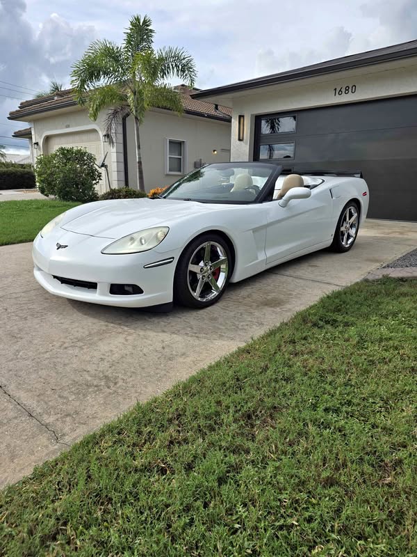 2006 Chevrolet Corvette - Stingray Z51 Convertible 2D