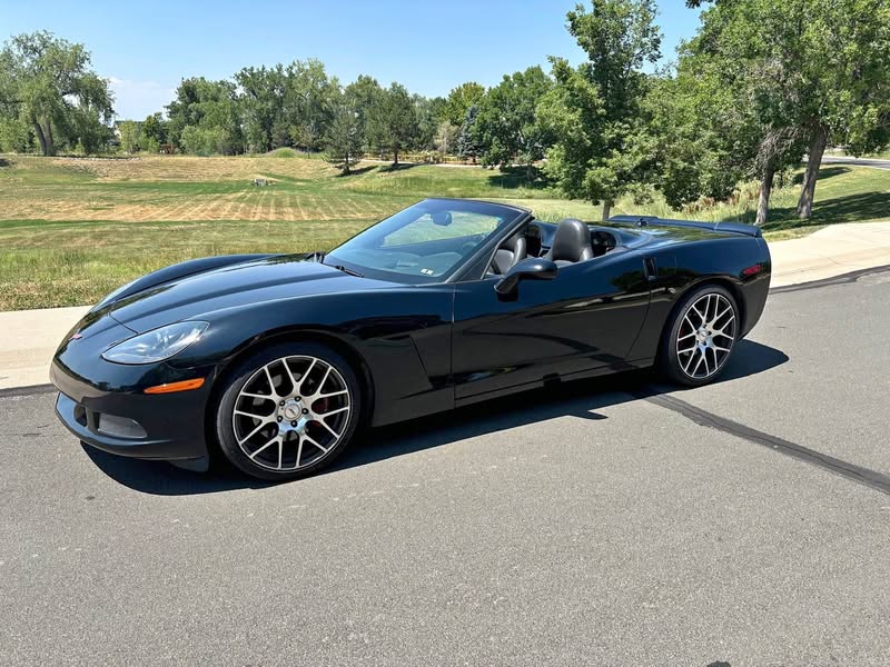 2005 Chevrolet Corvette - Convertible 2D