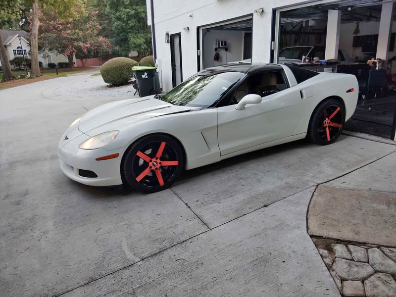 2005 Chevrolet Corvette - Convertible 2D