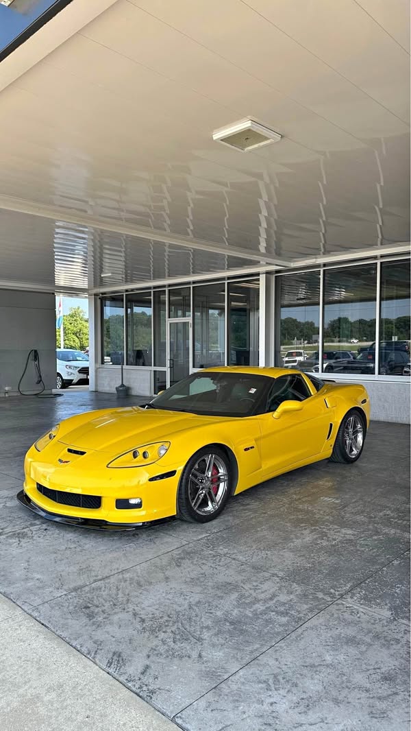 2006 Chevrolet Corvette - Z06 Coupe 2D