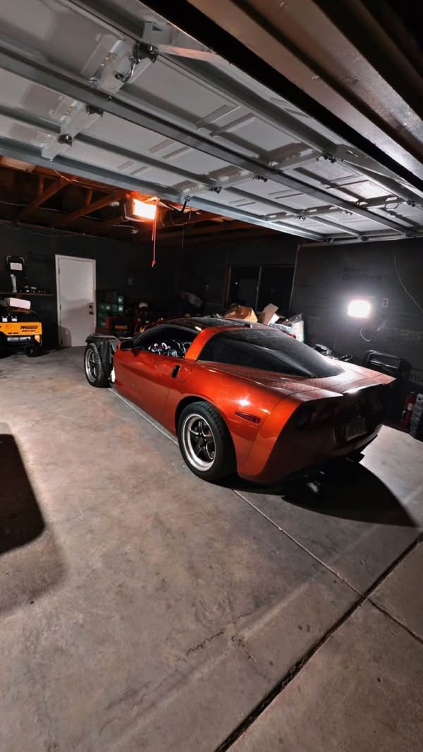 2005 Chevrolet Corvette - Coupe 2D