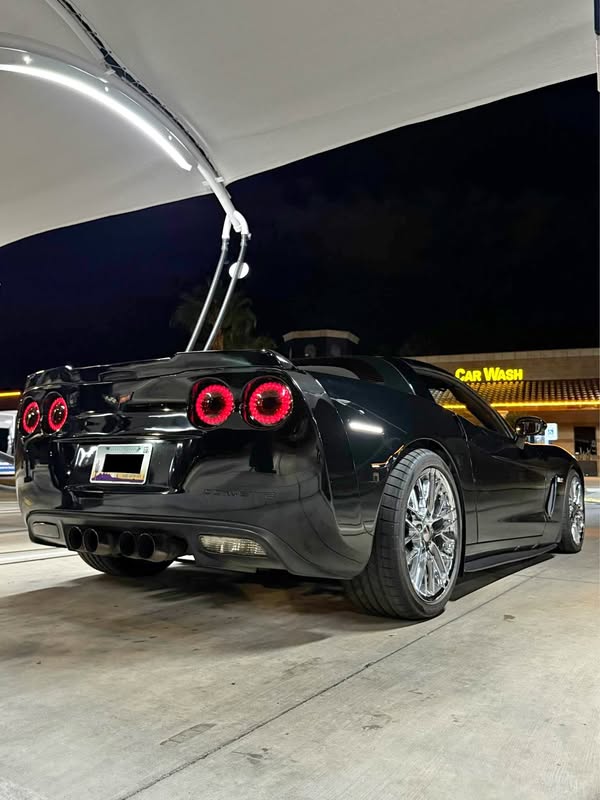 2006 Chevrolet Corvette - Hard Top 2D