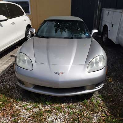 2005 Chevrolet corvette 6.0 v8 , 400 hp ,cash only Firn No Low Ballers