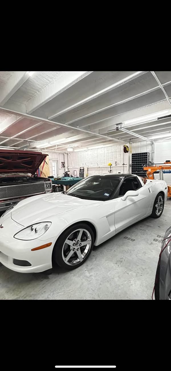 2005 Chevrolet Corvette - Coupe 2D