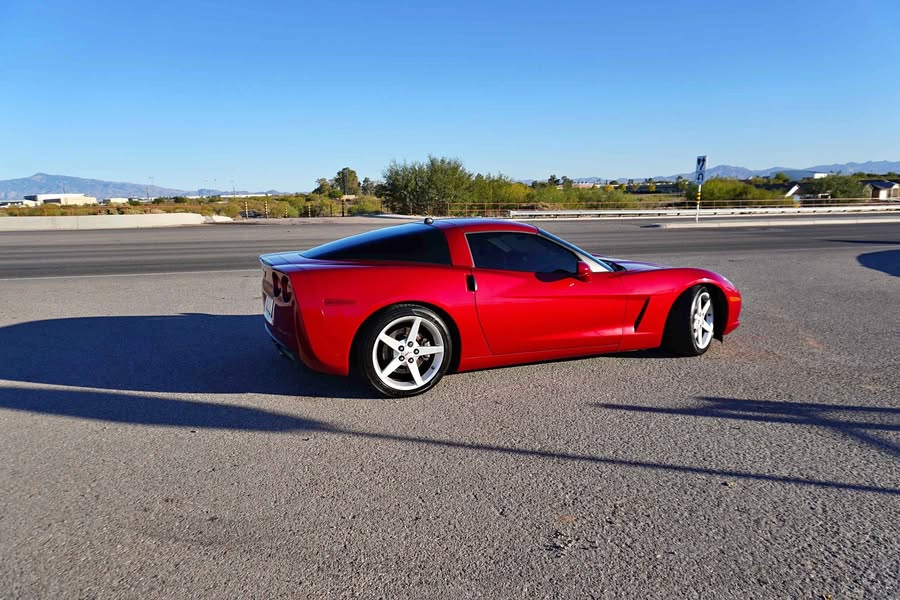 2005 Chevrolet Corvette - Base 6.0L LS2