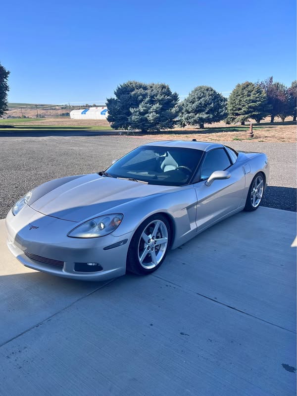 2005 Chevrolet Corvette - Coupe 2D