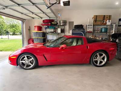 2005 Chevrolet Corvette - Hatchback Coupe 2D