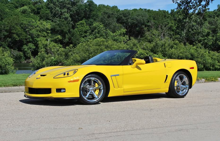 2013 Chevrolet Corvette - 4LT