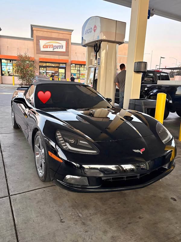 2006 Chevrolet Corvette - Convertible 2D