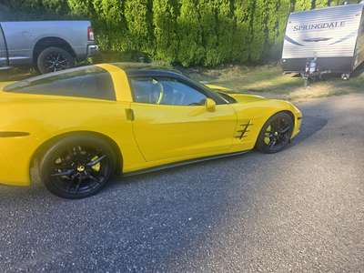2005 Chevrolet Corvette - Hatchback Coupe 2D