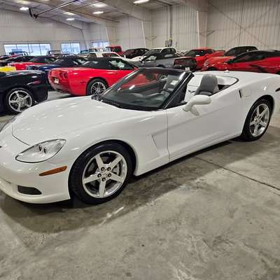 2005 Chevrolet Corvette - Convertible 2D