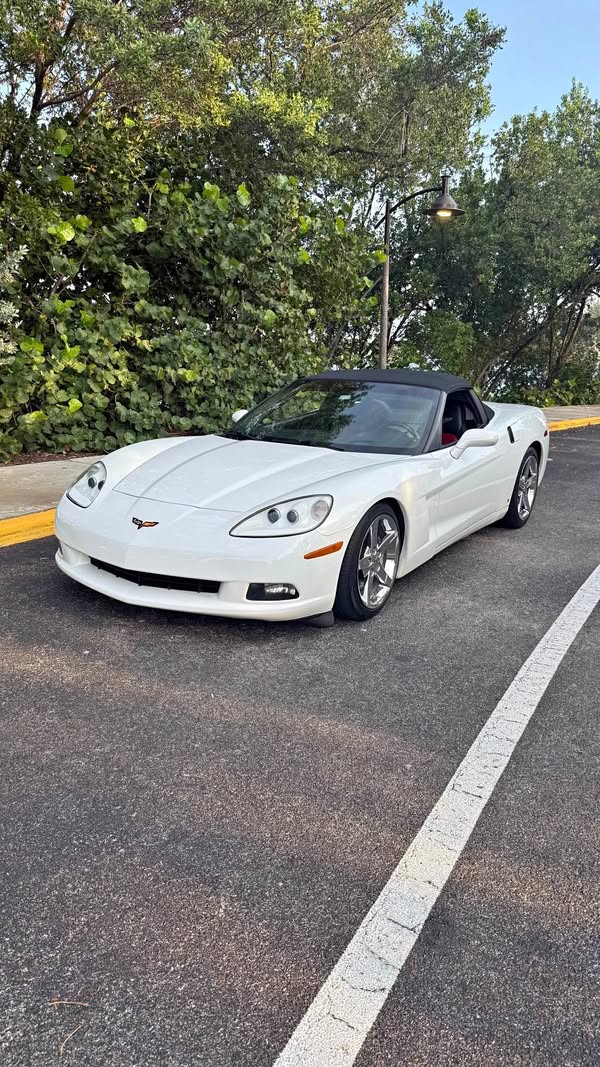 2008 Chevrolet Corvette - Z51 \u2022 C6