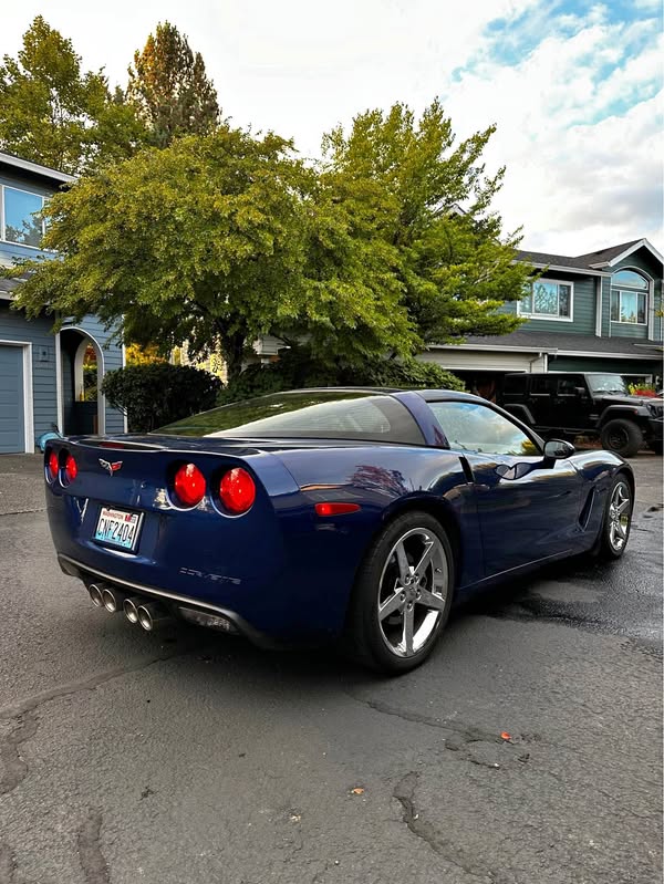 2005 Chevrolet Corvette - Coupe 2D