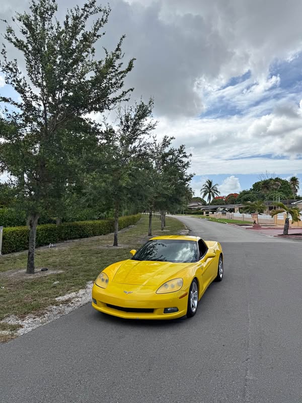 2005 Chevrolet Corvette - Coupe 2D