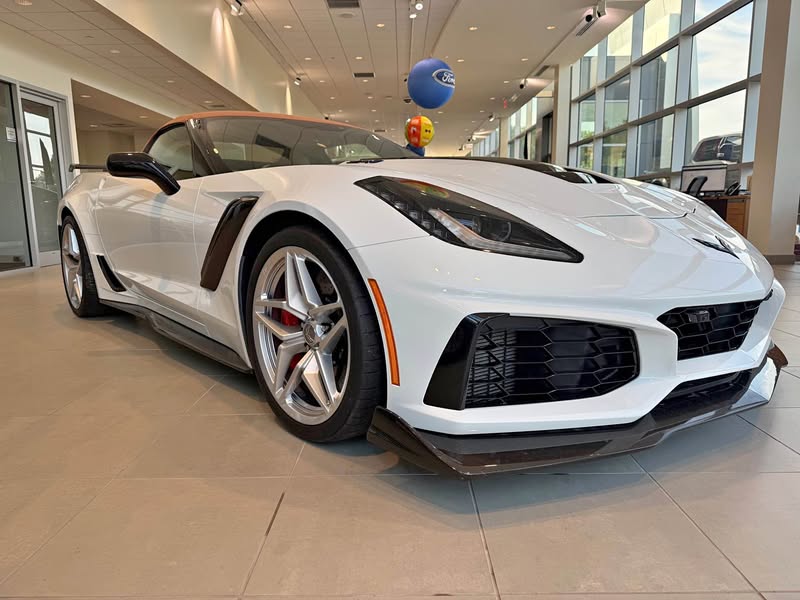2019 Chevrolet Corvette - Convertible 2D