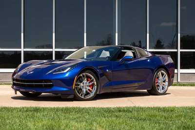2017 Chevrolet Corvette Stingray Z51 2dr Coupe w/2LT