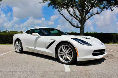 2018 Chevrolet Corvette Stingray 2dr Coupe w/1LT