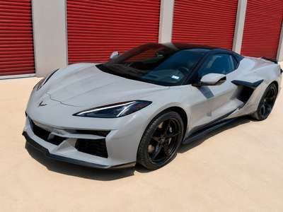 2025 Chevrolet corvette e-ray brand new