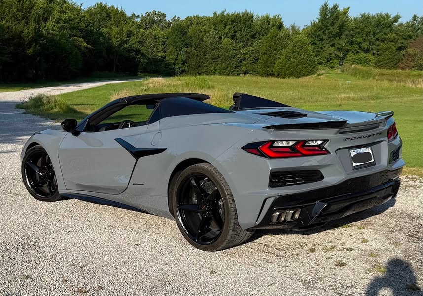 2025 Chevrolet Corvette E-Ray 2LZ Convertible