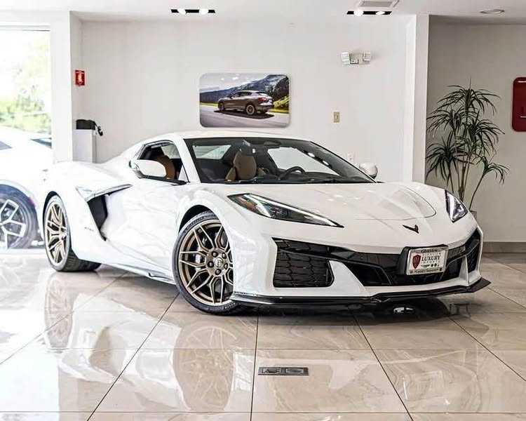 2024 Chevrolet Corvette - Z06 Convertible 2D