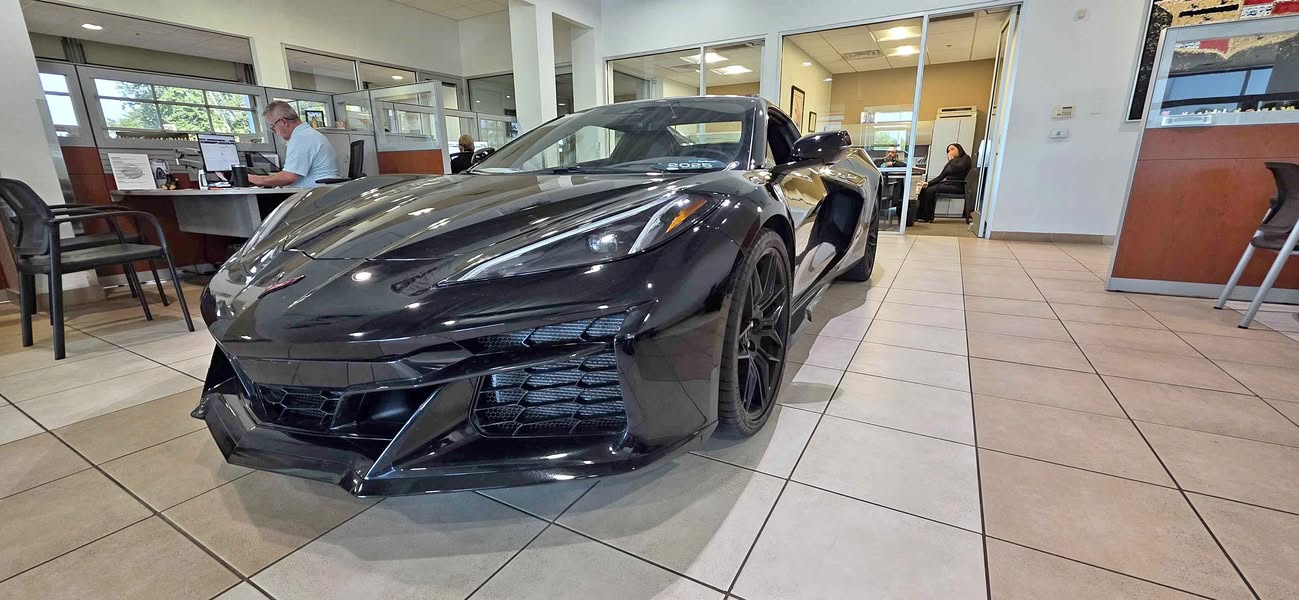 2025 Chevrolet Corvette - Z06 Hard Top 2D