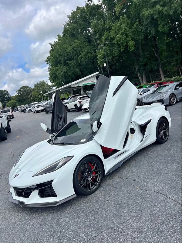 2023 Chevrolet Corvette - Z06 Convertible 2D