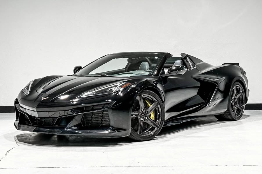 2023 Chevrolet Corvette - Z06 Convertible 2D