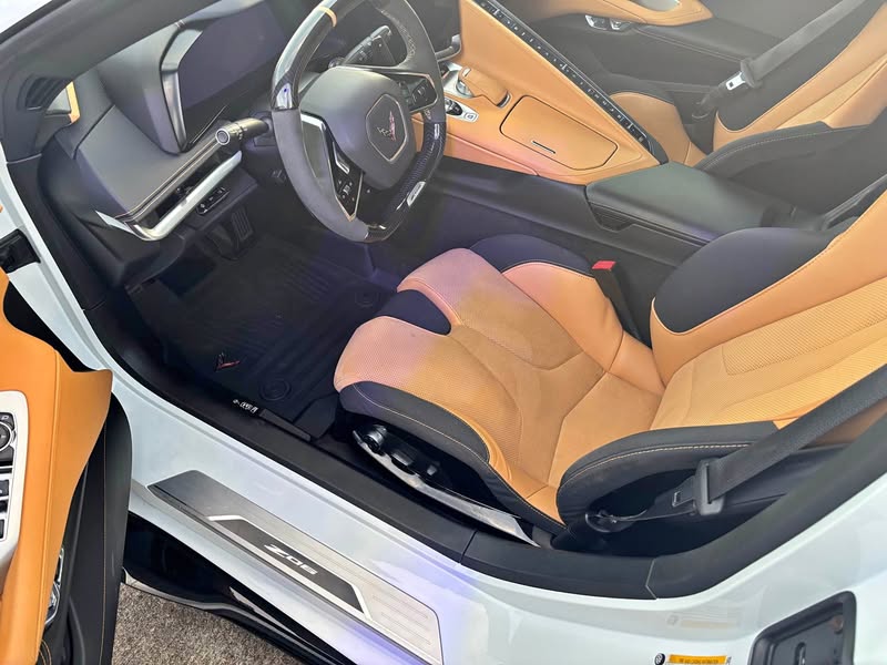 2023 Chevrolet Corvette - Z06 Convertible 2D