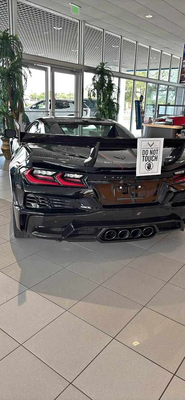 2025 Chevrolet Corvette - ZR1 Convertible 2D