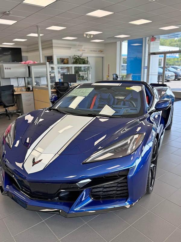 2027 Chevrolet Corvette - Grand Sport Coupe 2D