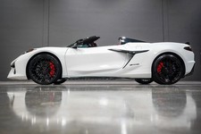 2024 Chevrolet Corvette 3LZ CONVERTIBLE BREMBO CERAMIC BRAKES ONLY 1K MILES